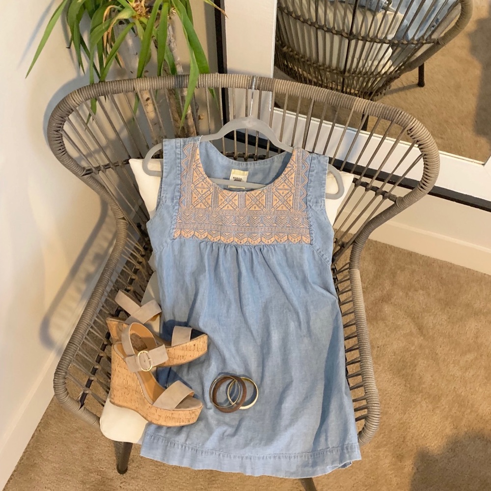 fossil | denim embroidered smock dress with pockets | size S